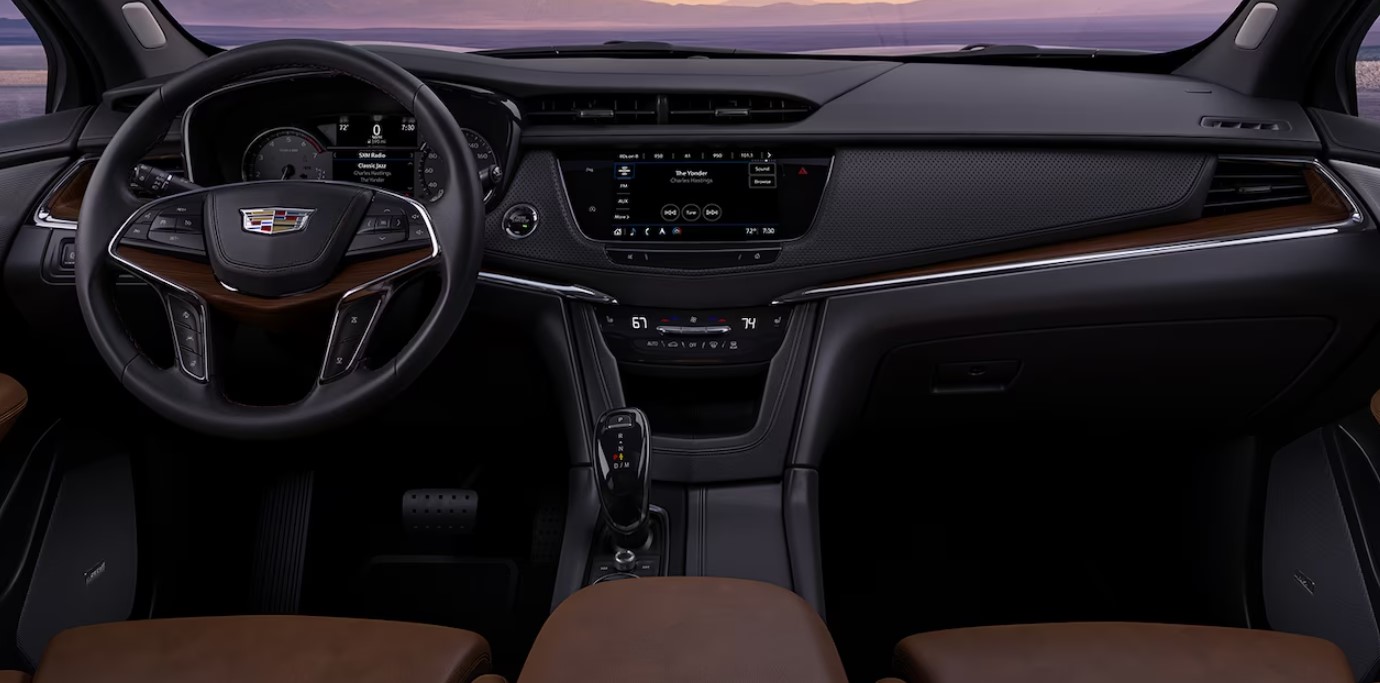 New 2024 Cadillac XT6 Technology Features