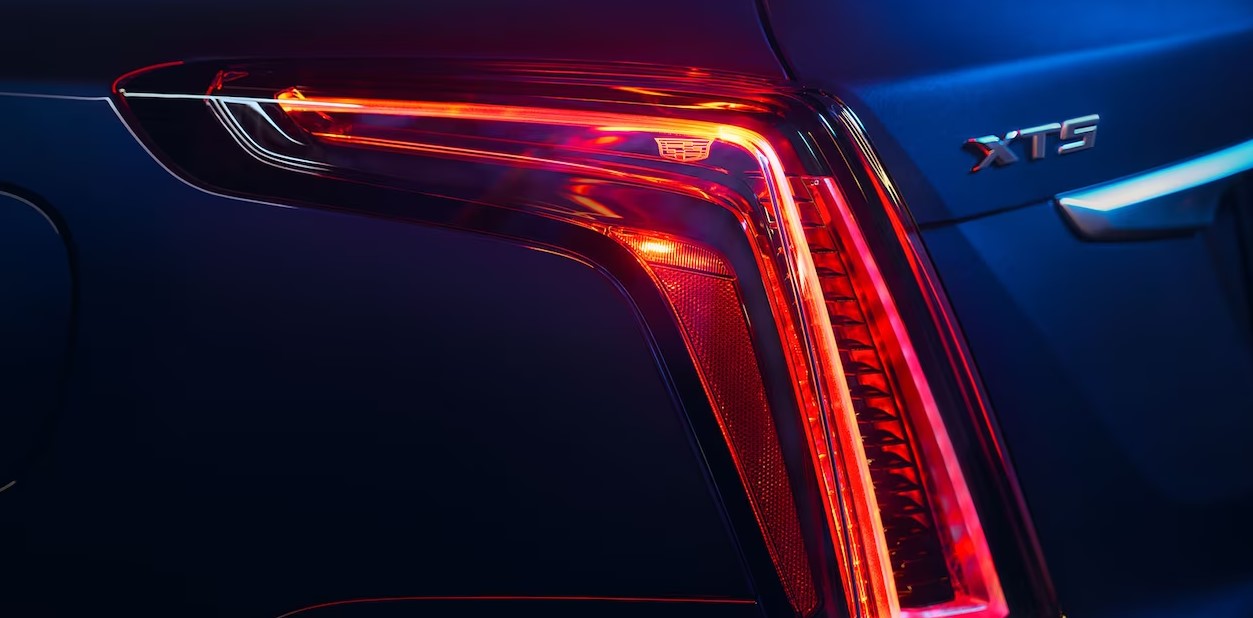 New 2024 Cadillac XT5 Performance